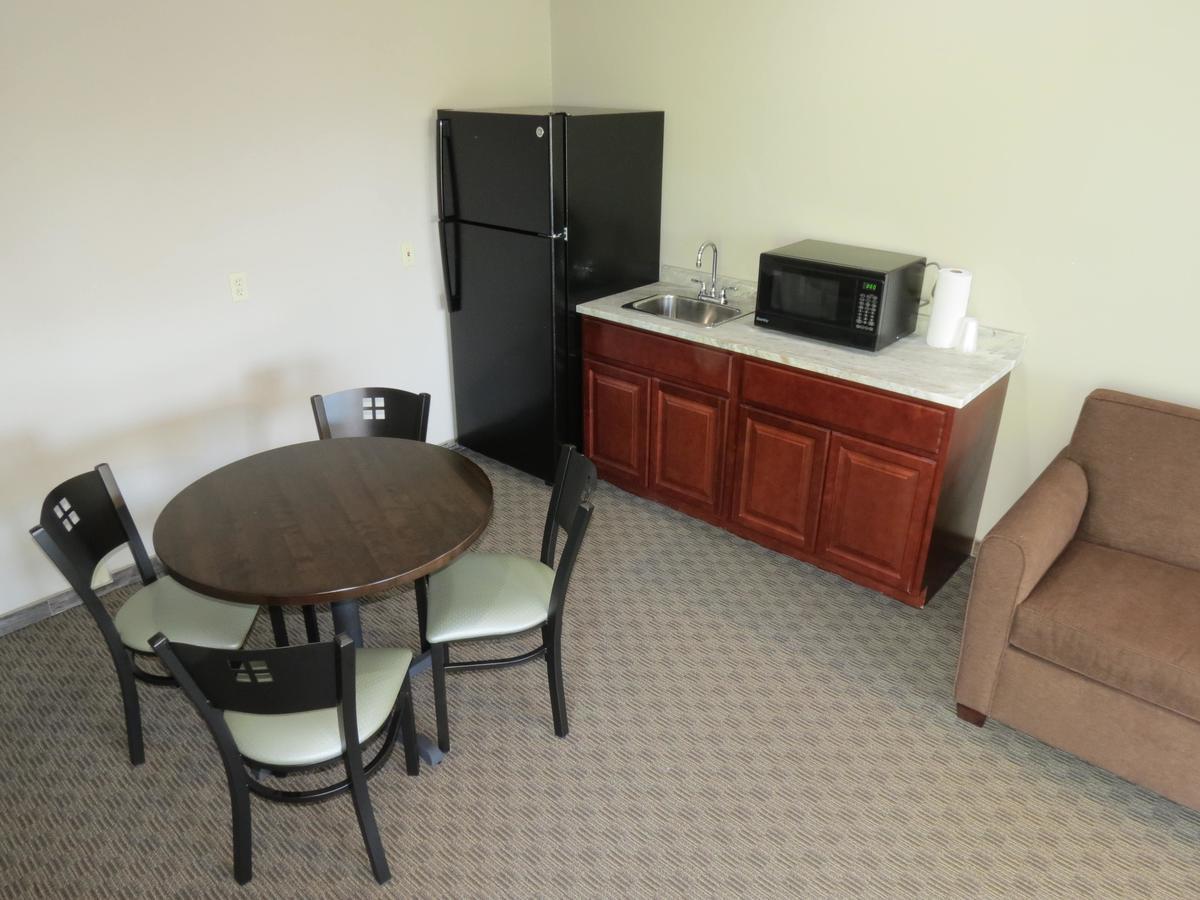 Edgewater Hotel And Suites Put-in-Bay Buitenkant foto