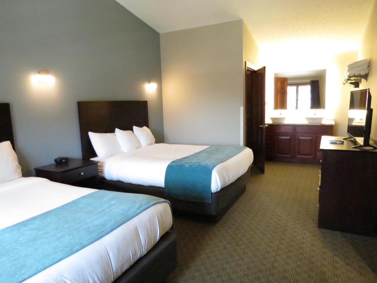 Edgewater Hotel And Suites Put-in-Bay Buitenkant foto